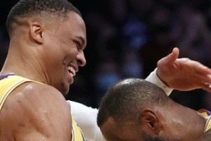 历史仅19次队友同砍3双！威少4次 和约老师两次 魔贾另类同砍